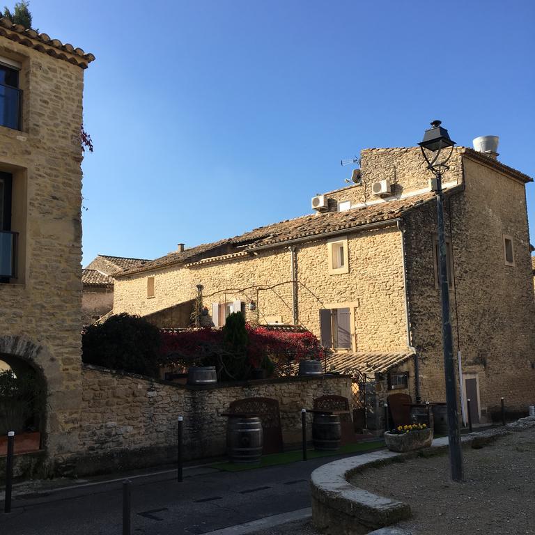 Hotel Le Vieux Bistrot Cabrières-dʼAvignon Esterno foto